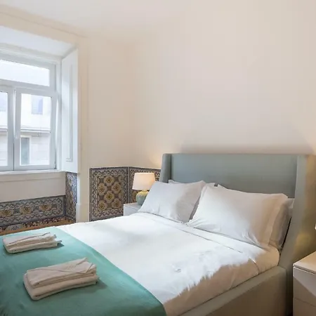 Chiado - In Апартаменты Лиссабон